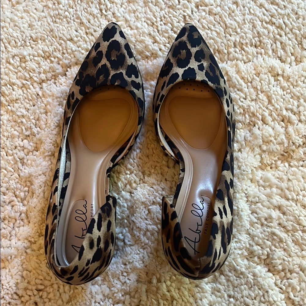 Abella Brown and Black Heels Elegant Design